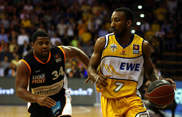 赫内斯的观 赫内斯的观