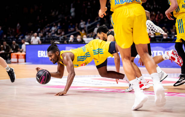 训练中表现 训练中表现